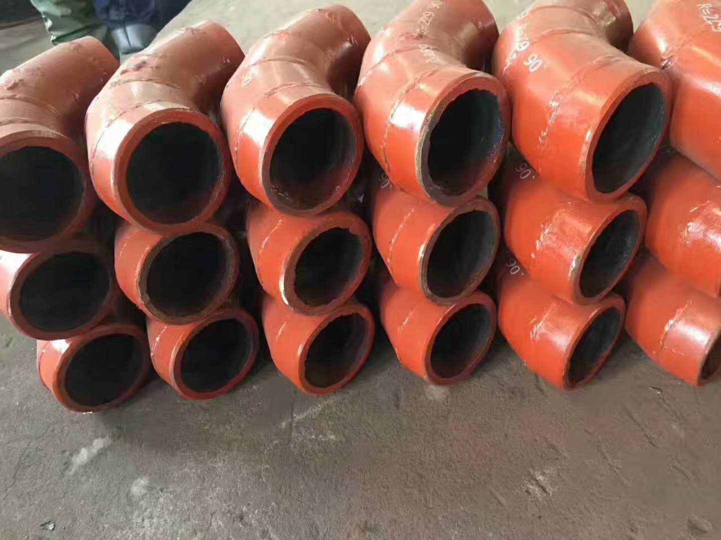耐磨弯头